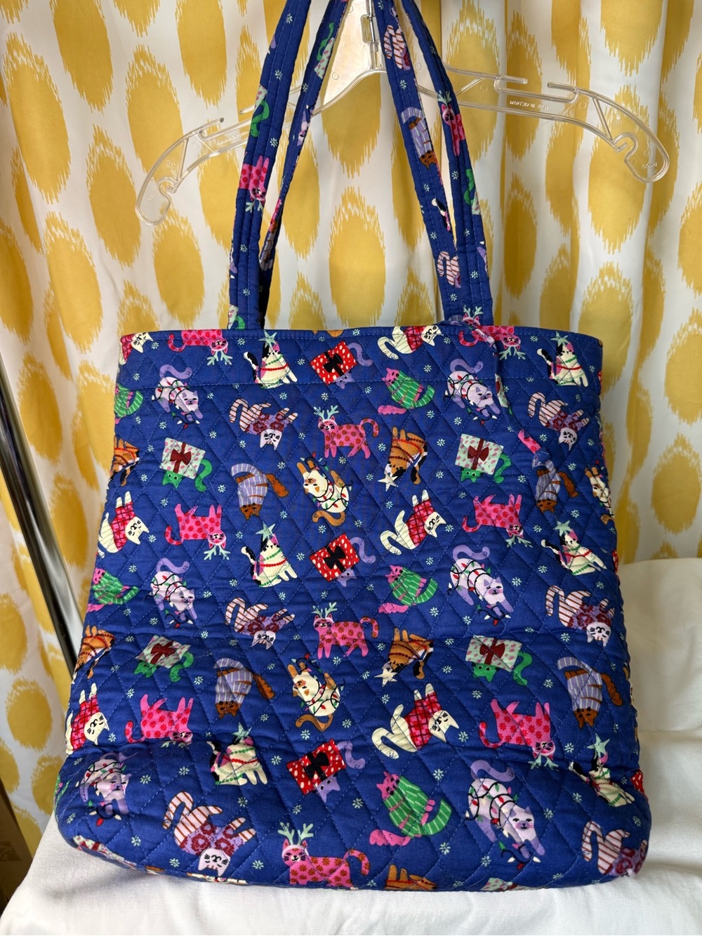 Vera Bradley Large Essential Tote Bag - Catnip Christmas